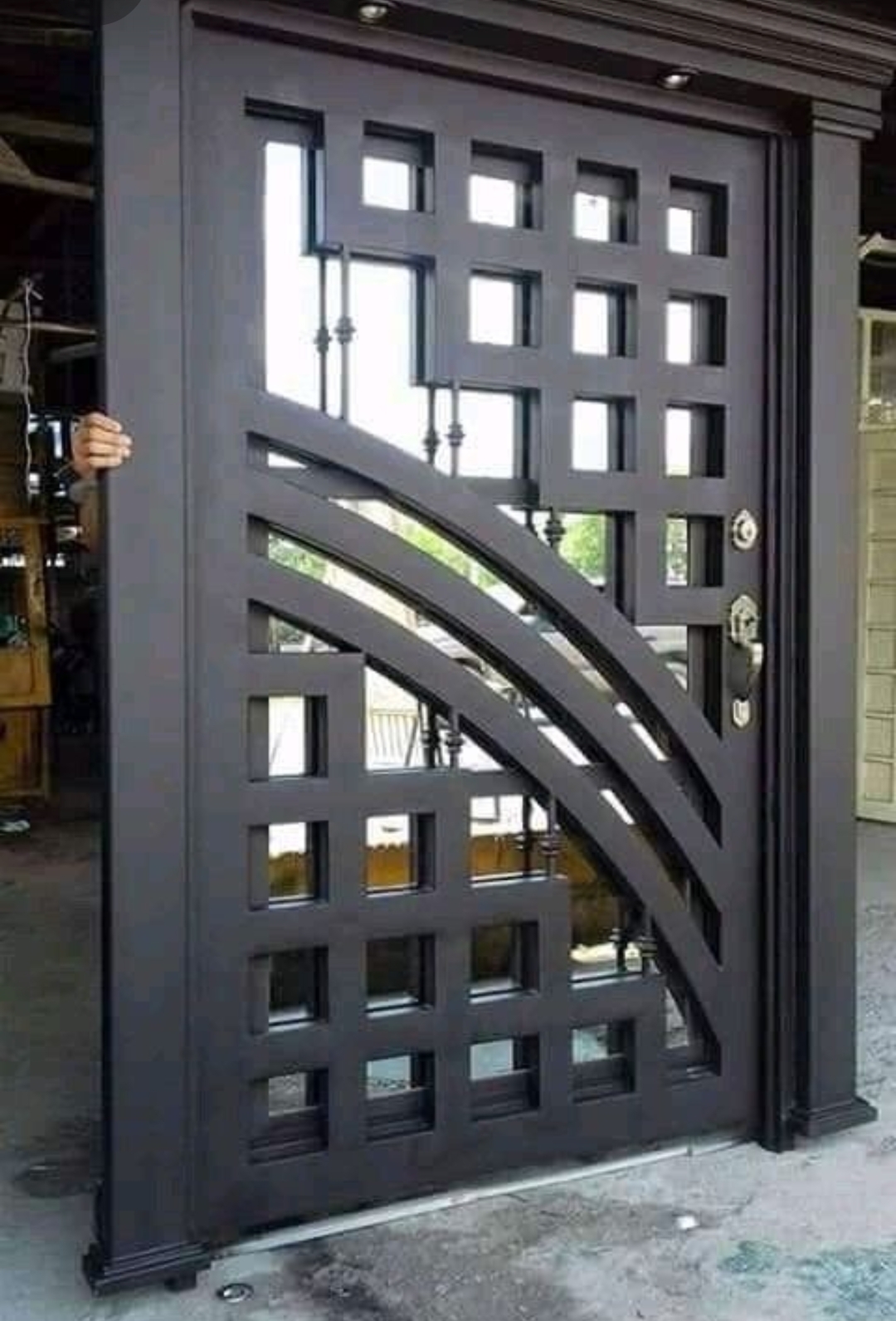 Puertas metálicas de alto desempeño — proyecto 29