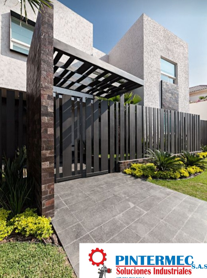 Puertas metálicas de alto desempeño — proyecto 52