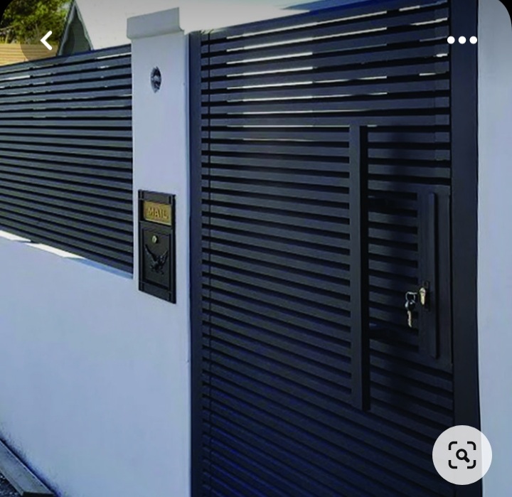 Puertas metálicas de alto desempeño — proyecto 53